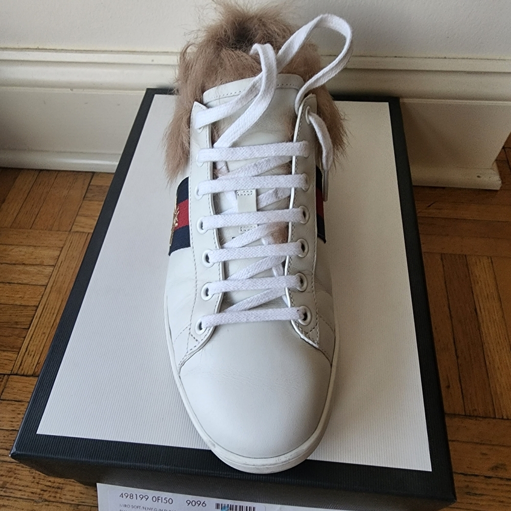 Gucci Lightly Worn Women's White Fur-Trimmed Sneaker